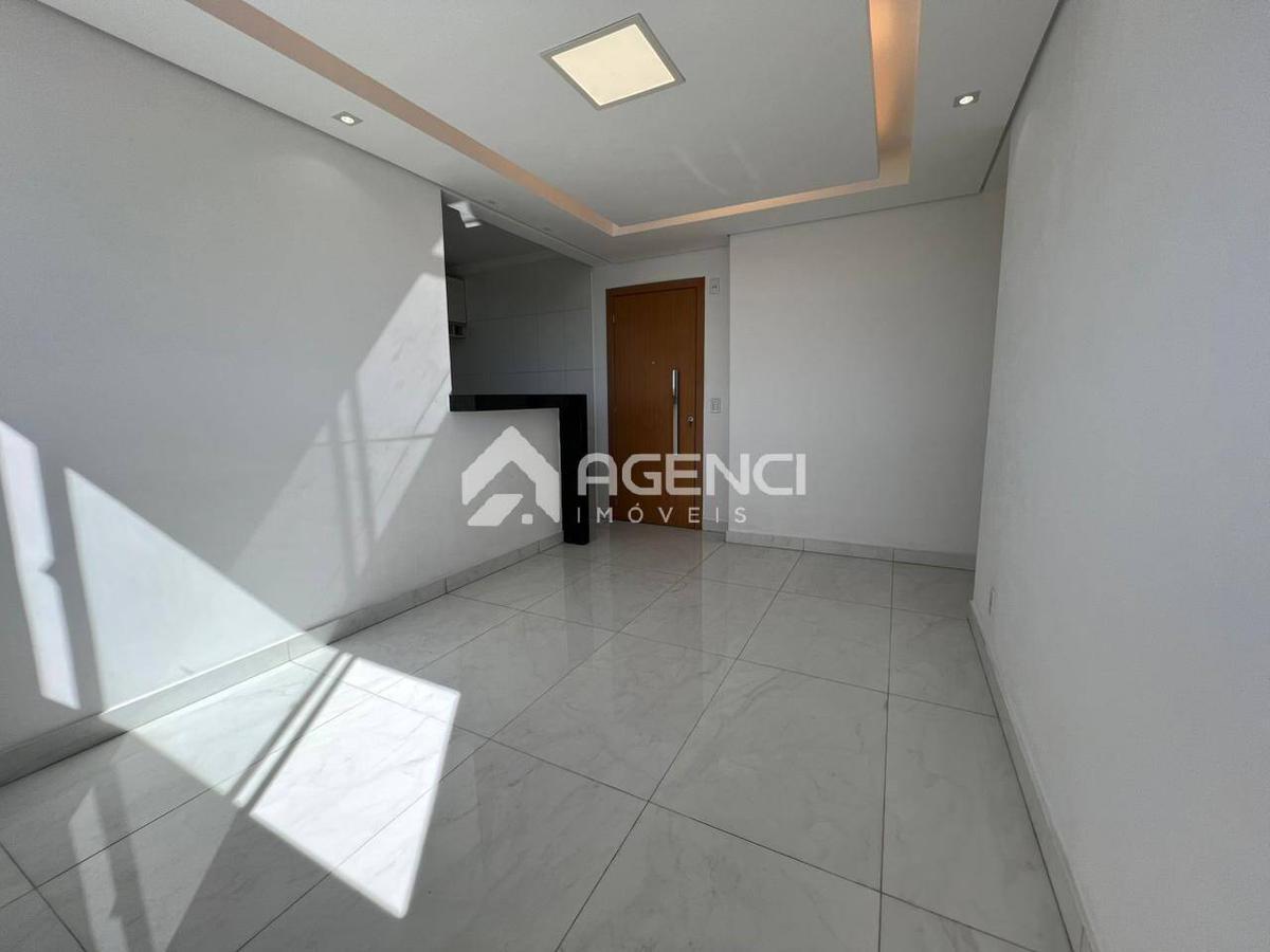 Apartamento, Castelo, 2 Quartos, 0 Vaga, 0 Suíte