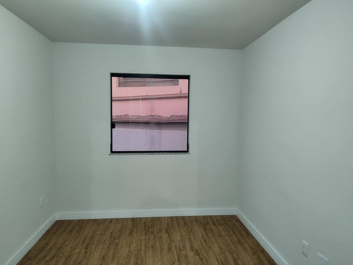 Casa, Floramar, 3 Quartos, 2 Vagas, 1 Suíte