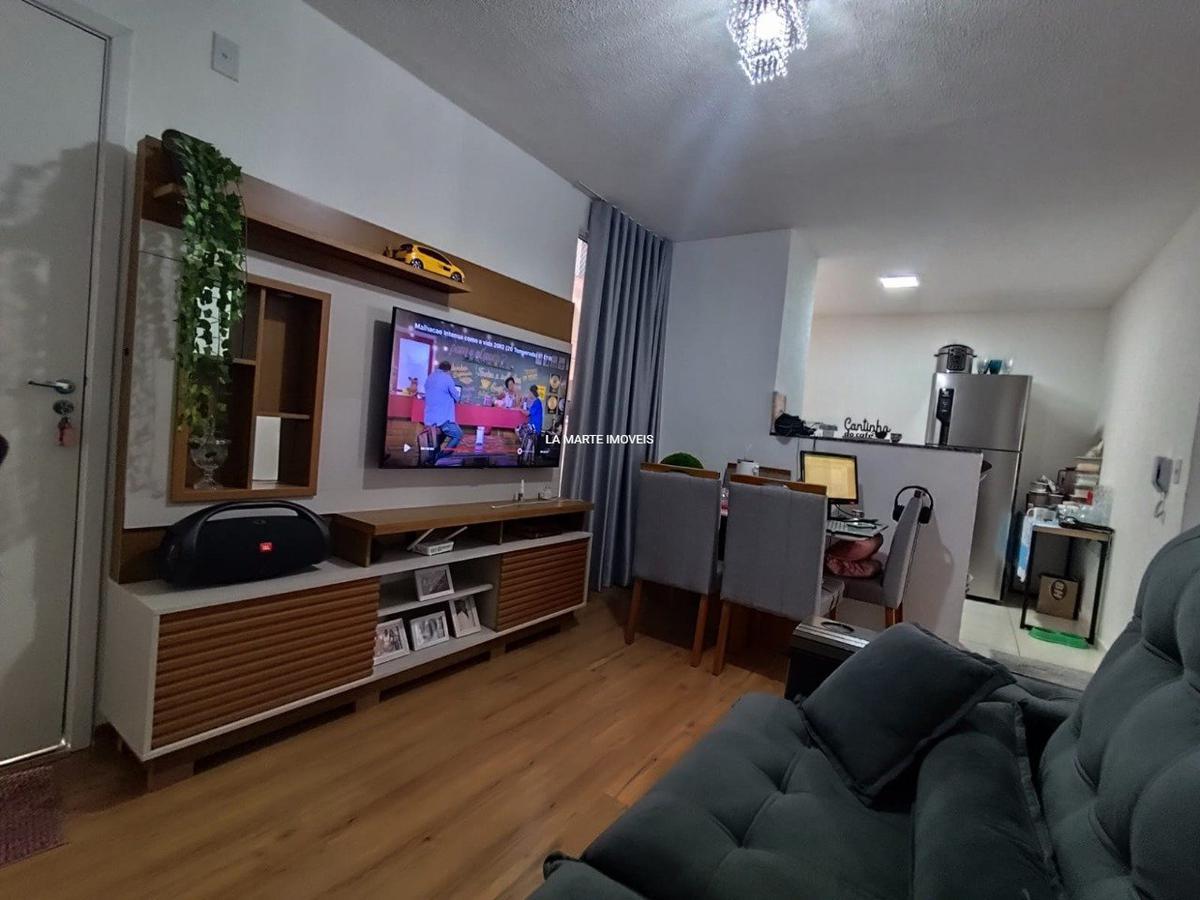 Apartamento, Nacional, 2 Quartos, 1 Vaga
