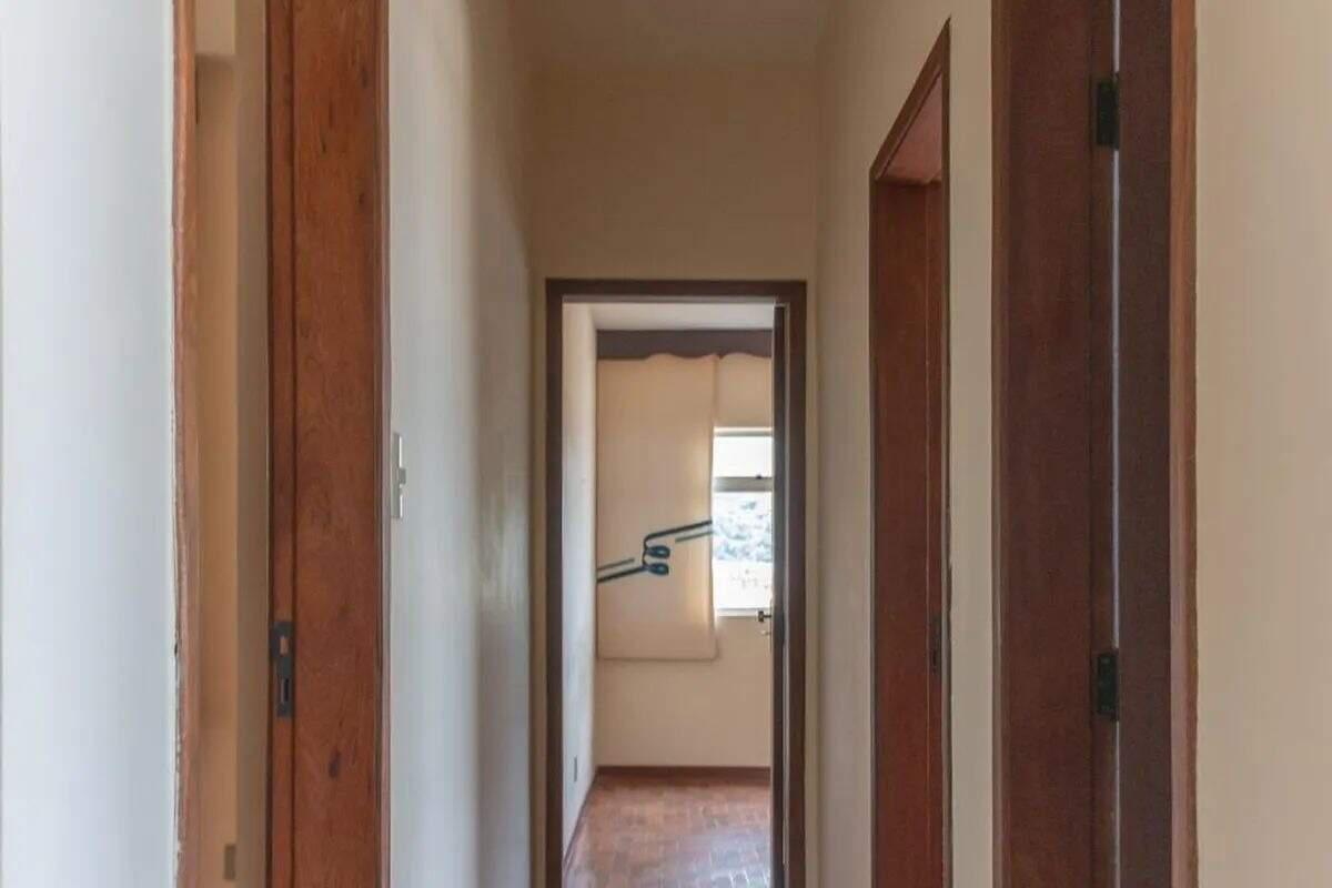 Apartamento, Estoril, 4 Quartos, 2 Vagas, 1 Suíte