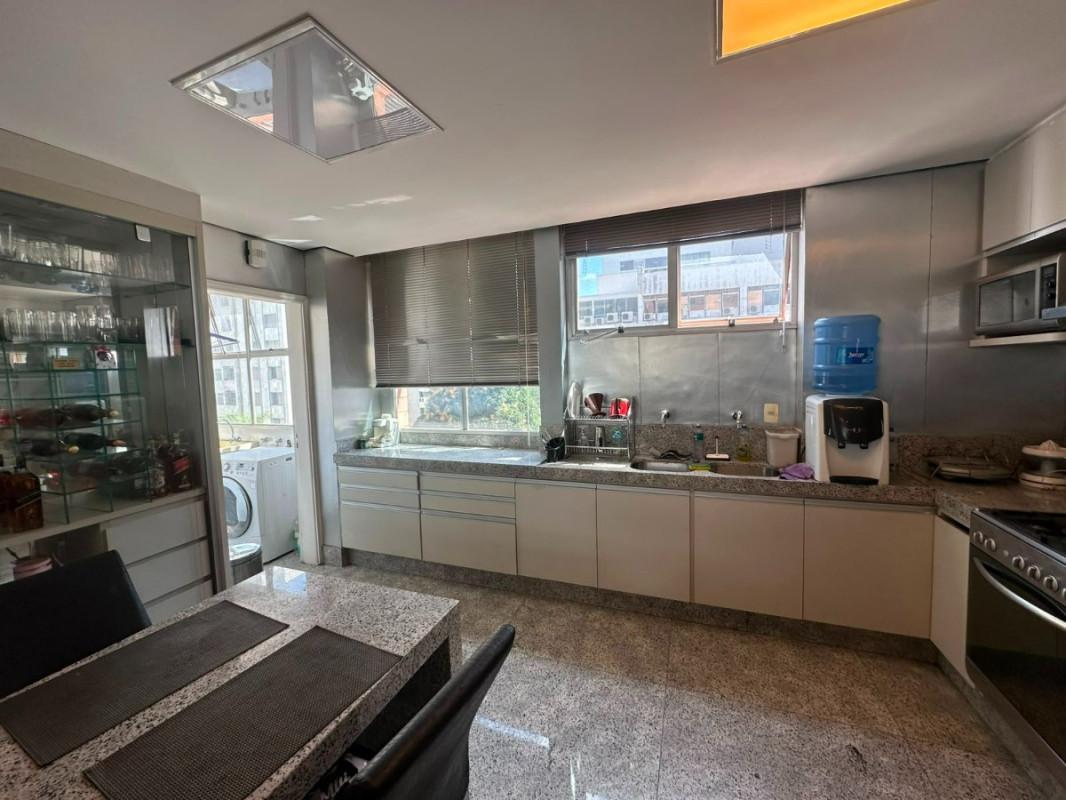 Apartamento, Lourdes, 4 Quartos, 2 Vagas, 1 Suíte