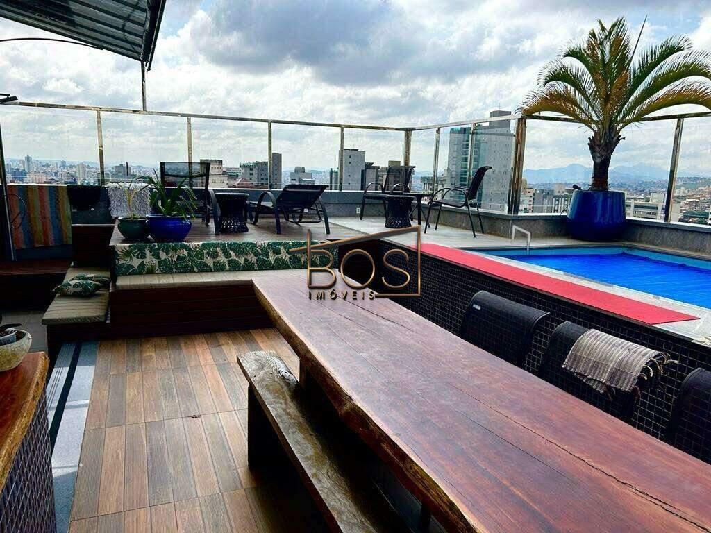 Cobertura, Funcionários, 4 Quartos, 4 Vagas, 3 Suítes