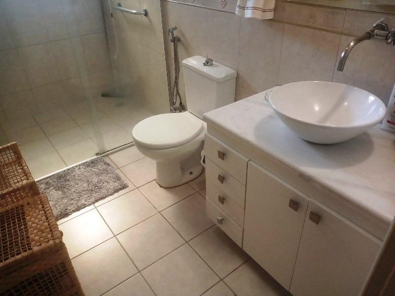 Casa, Carlos Prates, 2 Quartos, 4 Vagas