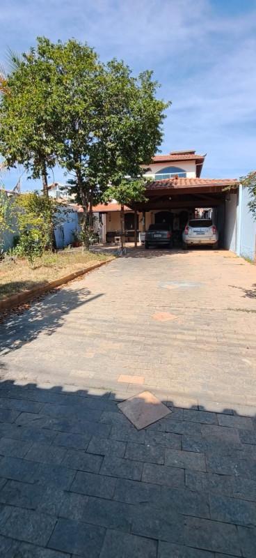Casa, Coqueiros, 3 Quartos, 6 Vagas, 1 Suíte