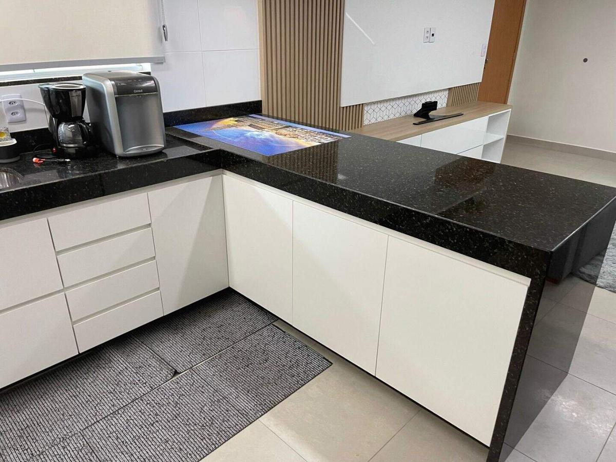 Cobertura, Novo Centro, 3 Quartos, 4 Vagas, 1 Suíte
