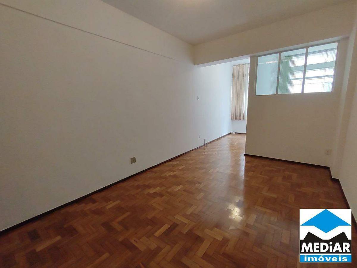 Apartamento, Centro, 2 Quartos, 0 Vaga