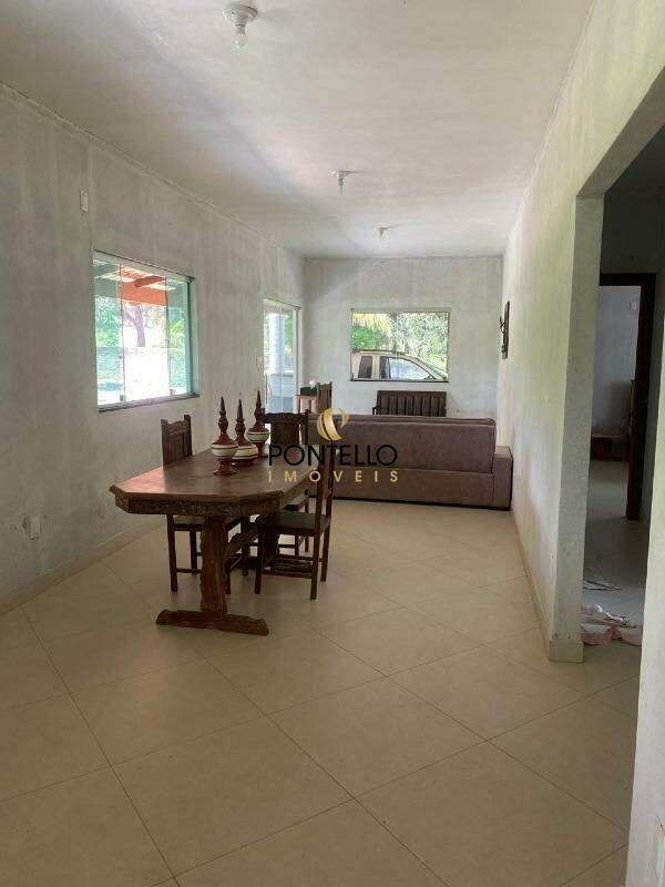 Fazenda, Universitário, 4 Quartos, 3 Vagas, 1 Suíte