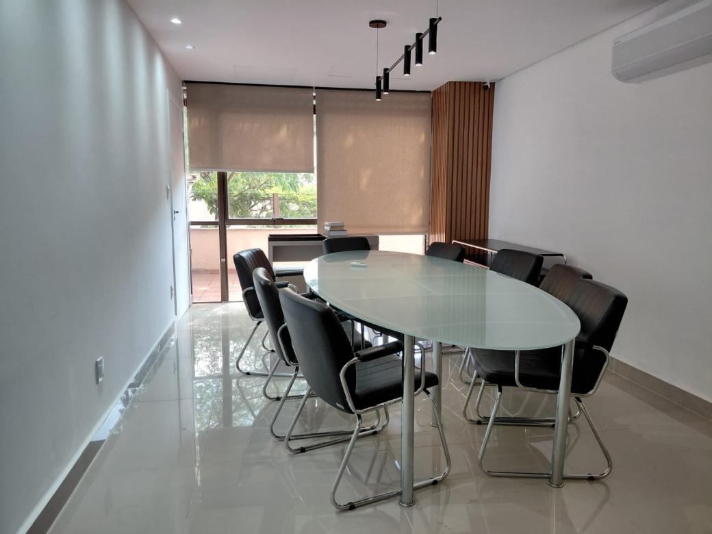 Sala, Funcionários, 1 Vaga