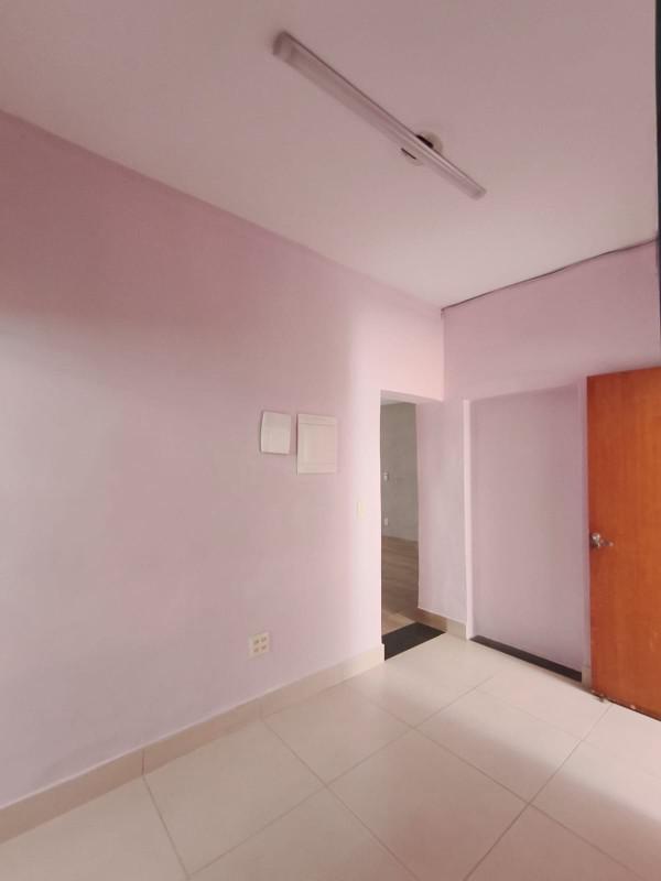 Casa, Santa Efigênia, 3 Quartos, 0 Vaga