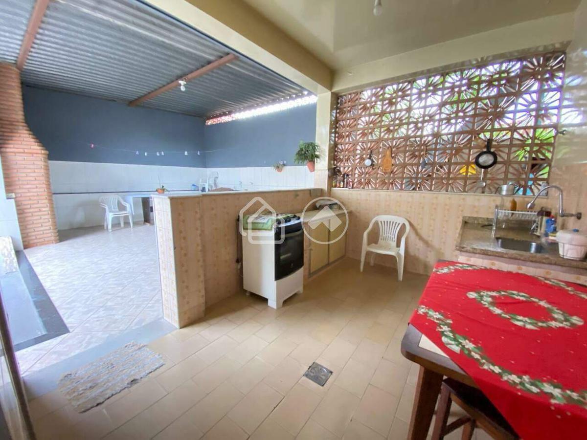 Casa, Dom Bosco, 3 Quartos, 8 Vagas