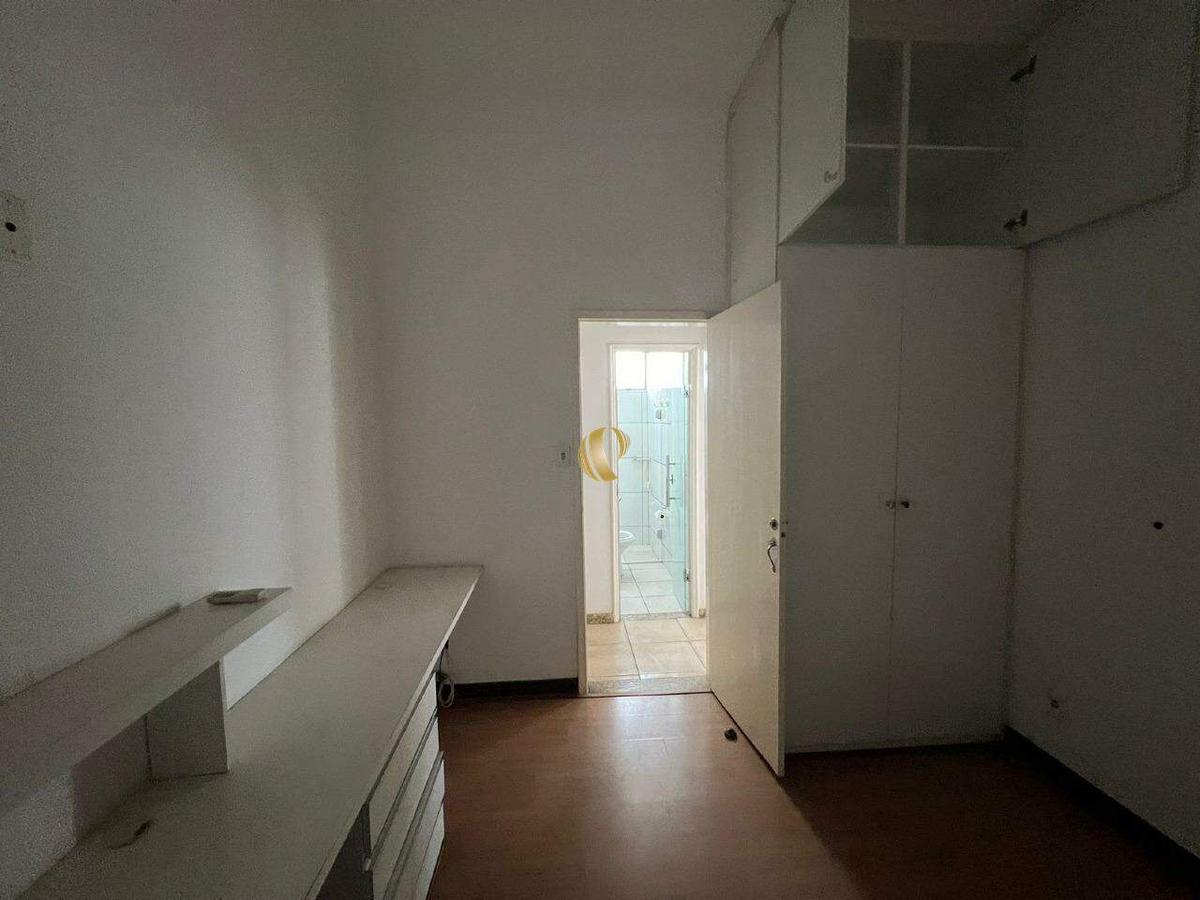 Casa, Centro, 8 Quartos, 3 Vagas