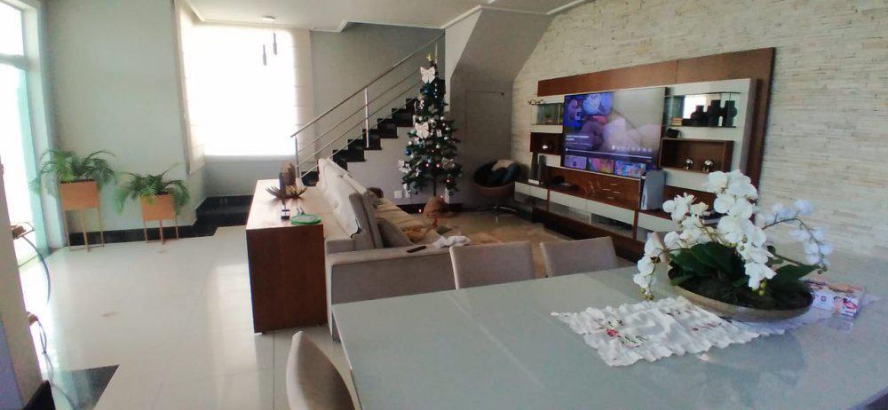 Casa, Jardim Riacho das Pedras, 3 Quartos, 6 Vagas, 1 Suíte