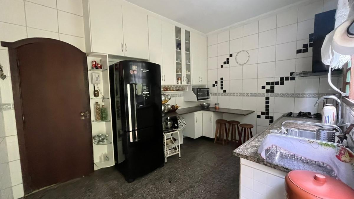 Casa, Jardim Riacho das Pedras, 4 Quartos, 4 Vagas, 1 Suíte