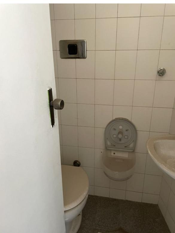 Sala, Funcionários
