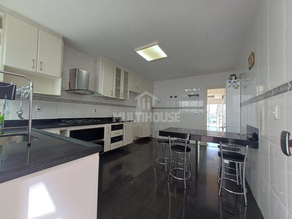 Casa, Paquetá, 4 Quartos, 4 Vagas, 2 Suítes