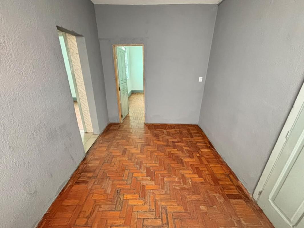 Casa, Sagrada Família, 4 Quartos, 0 Vaga