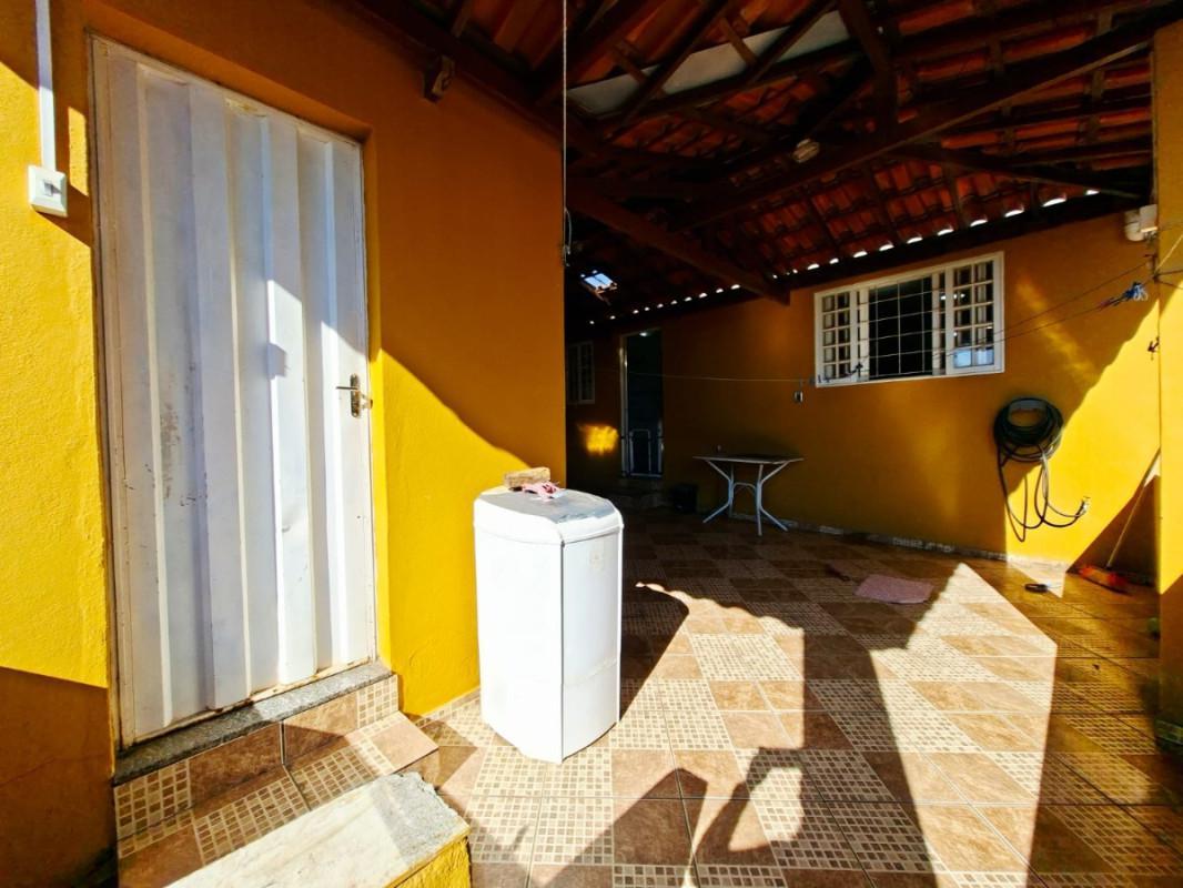 Casa, Araguaia, 4 Quartos, 3 Vagas, 1 Suíte