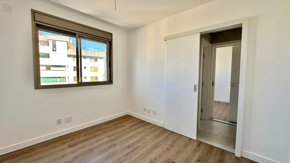 Apartamento, Cruzeiro, 4 Quartos, 3 Vagas, 2 Suítes