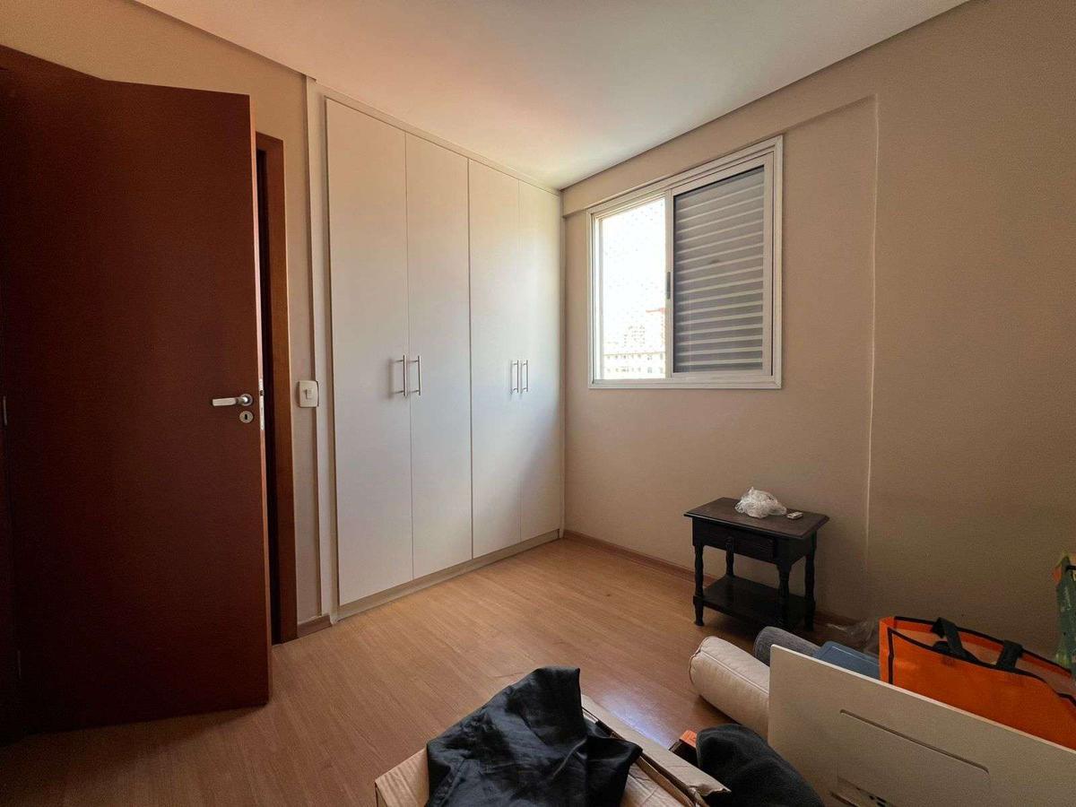 Apartamento, Floresta, 3 Quartos, 2 Vagas, 1 Suíte