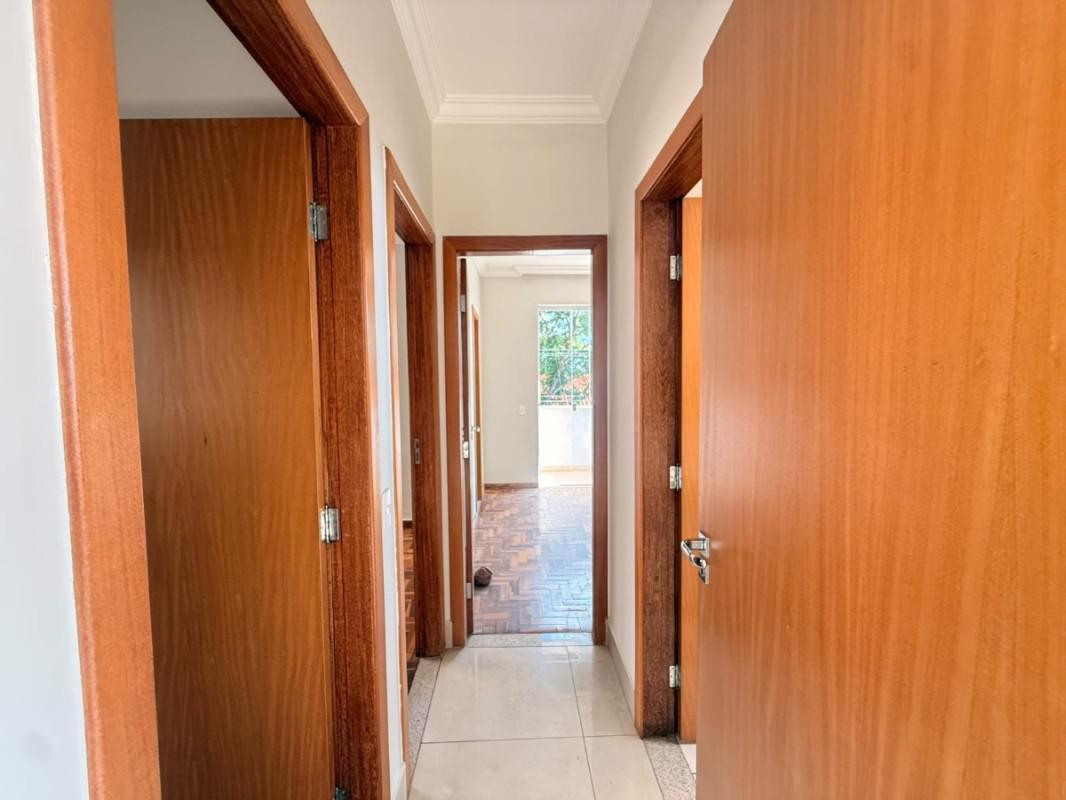 Apartamento, Sagrada Família, 2 Quartos, 1 Vaga, 1 Suíte