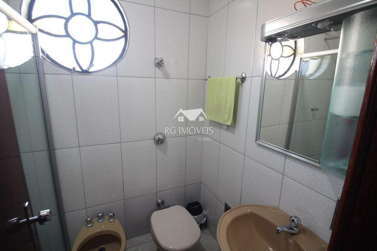 Casa, Milionários, 2 Quartos, 1 Vaga, 1 Suíte