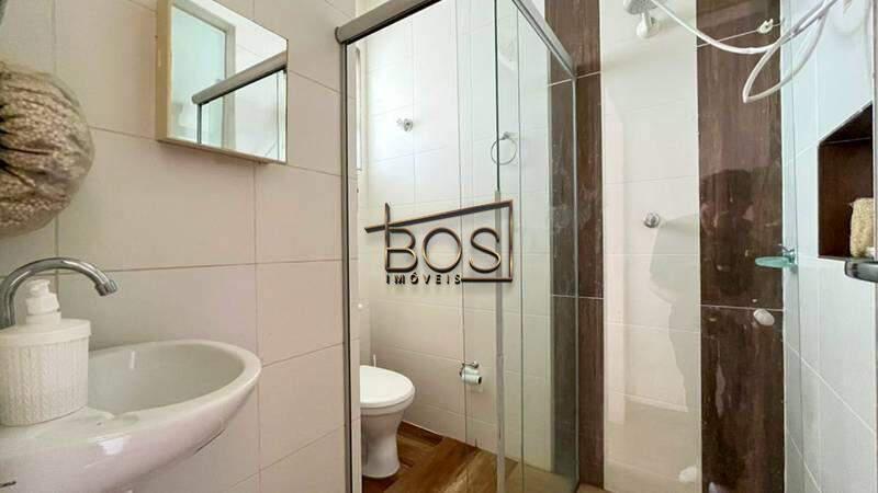 Apartamento, Floresta, 6 Quartos, 0 Vaga, 1 Suíte