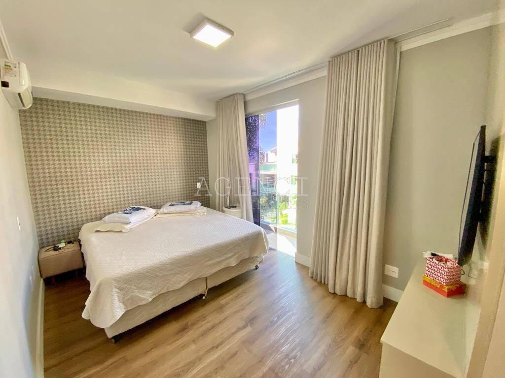 Casa, Paquetá, 4 Quartos, 0 Vaga, 2 Suítes