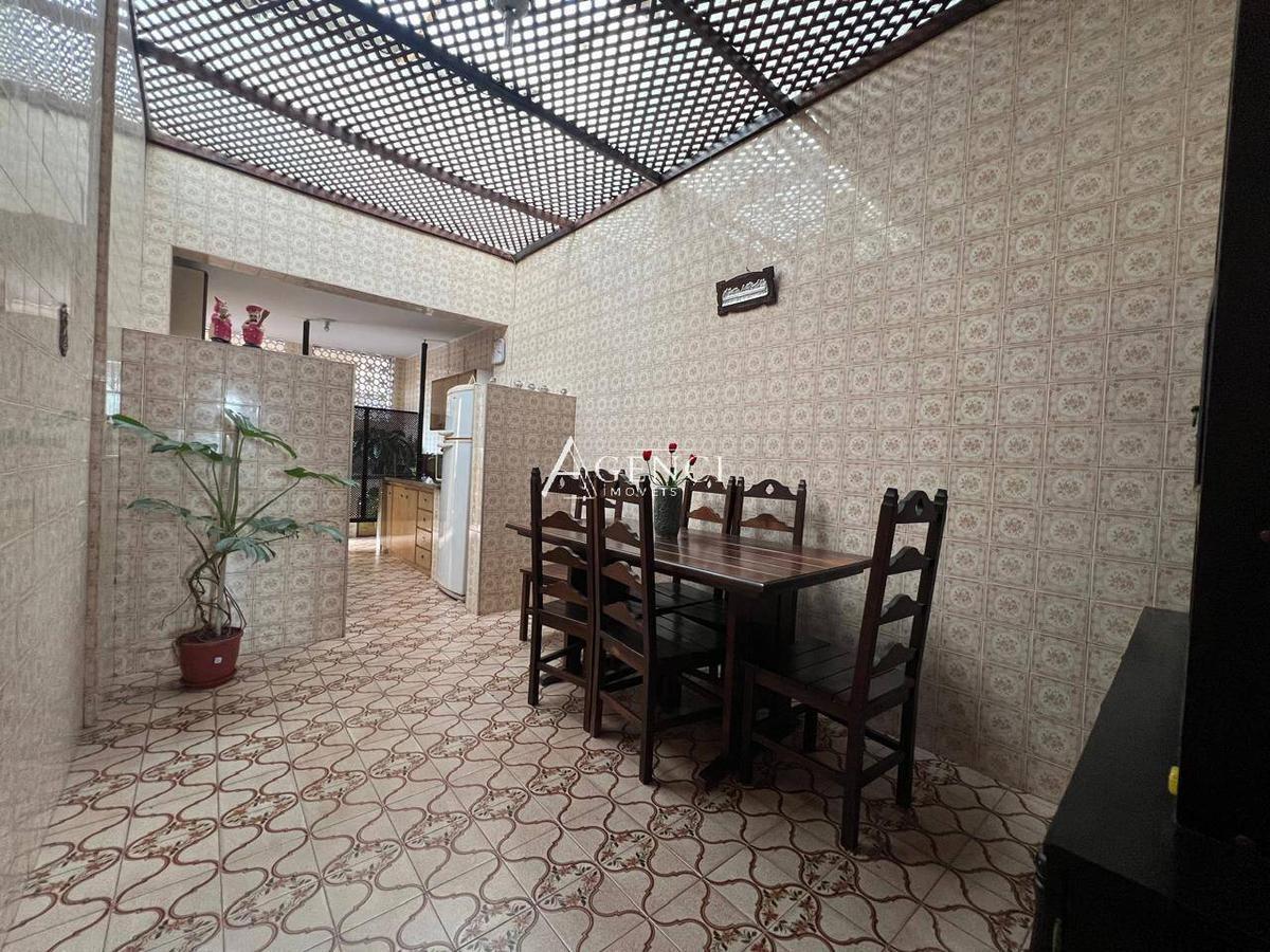 Casa, Camargos, 3 Quartos, 0 Vaga, 0 Suíte