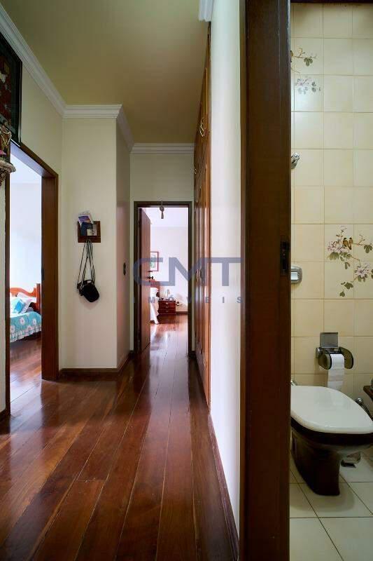 Casa, Luxemburgo, 5 Quartos, 4 Vagas, 1 Suíte