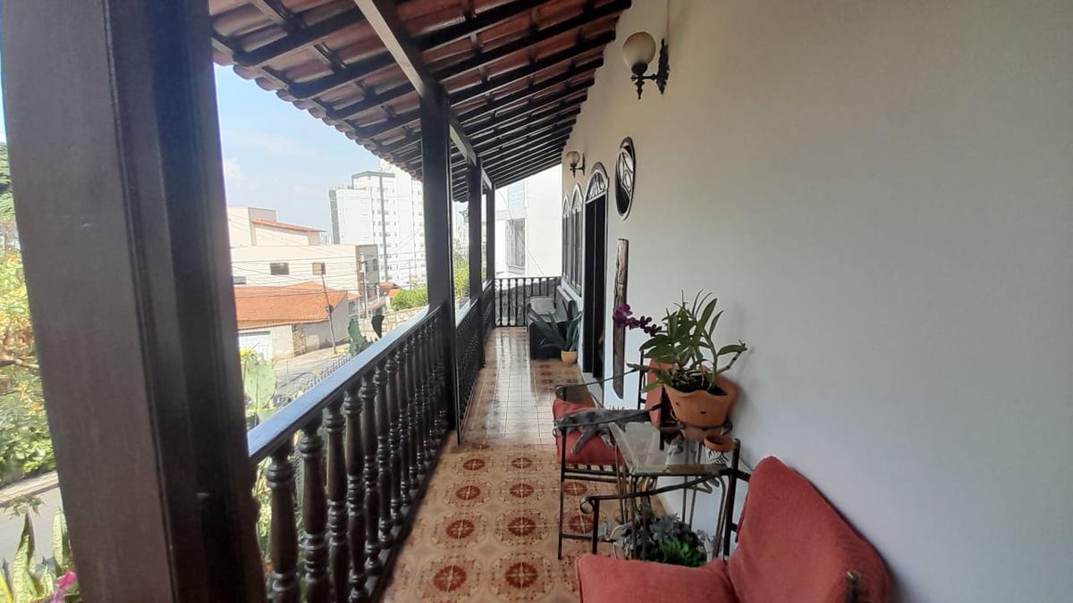 Casa, Nova Suíssa, 6 Quartos, 4 Vagas, 3 Suítes