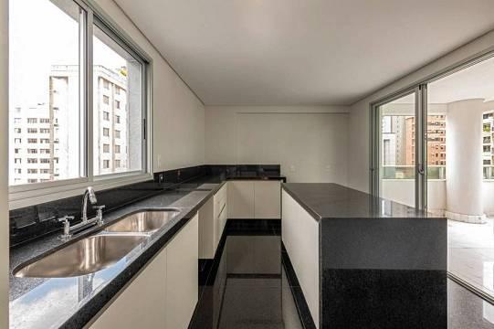Cobertura, Savassi, 5 Quartos, 3 Vagas, 4 Suítes