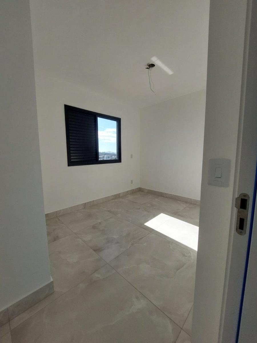 Cobertura, Ana Lúcia, 4 Quartos, 2 Vagas, 1 Suíte