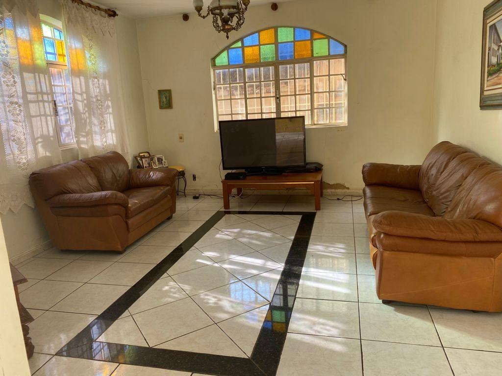 Casa, Sagrada Família, 3 Quartos, 5 Vagas, 1 Suíte