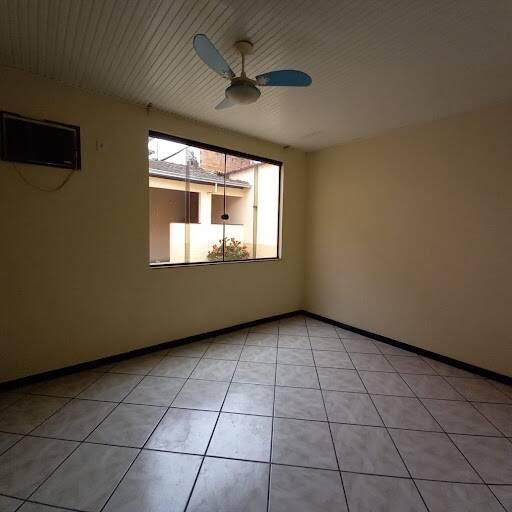 Casa, Universitário, 4 Quartos, 3 Vagas, 1 Suíte