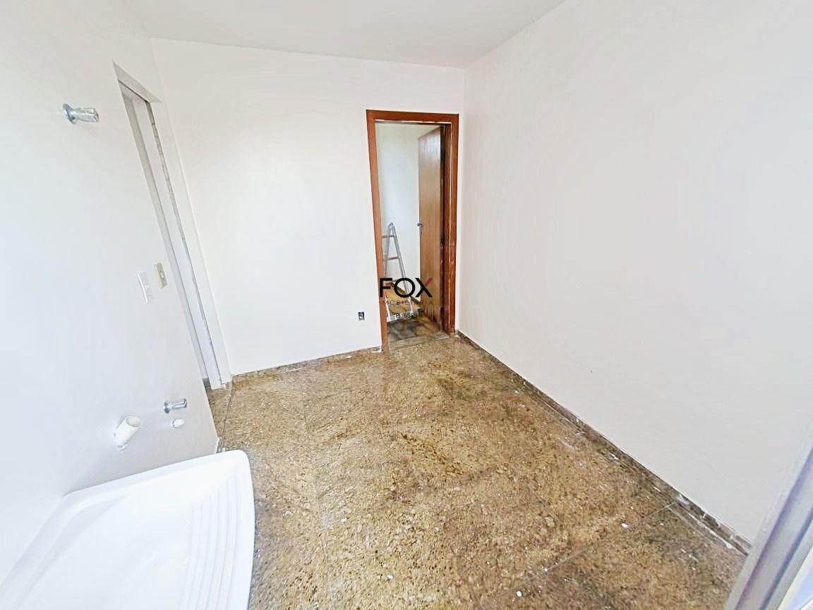 Cobertura, Estoril, 4 Quartos, 3 Vagas, 1 Suíte