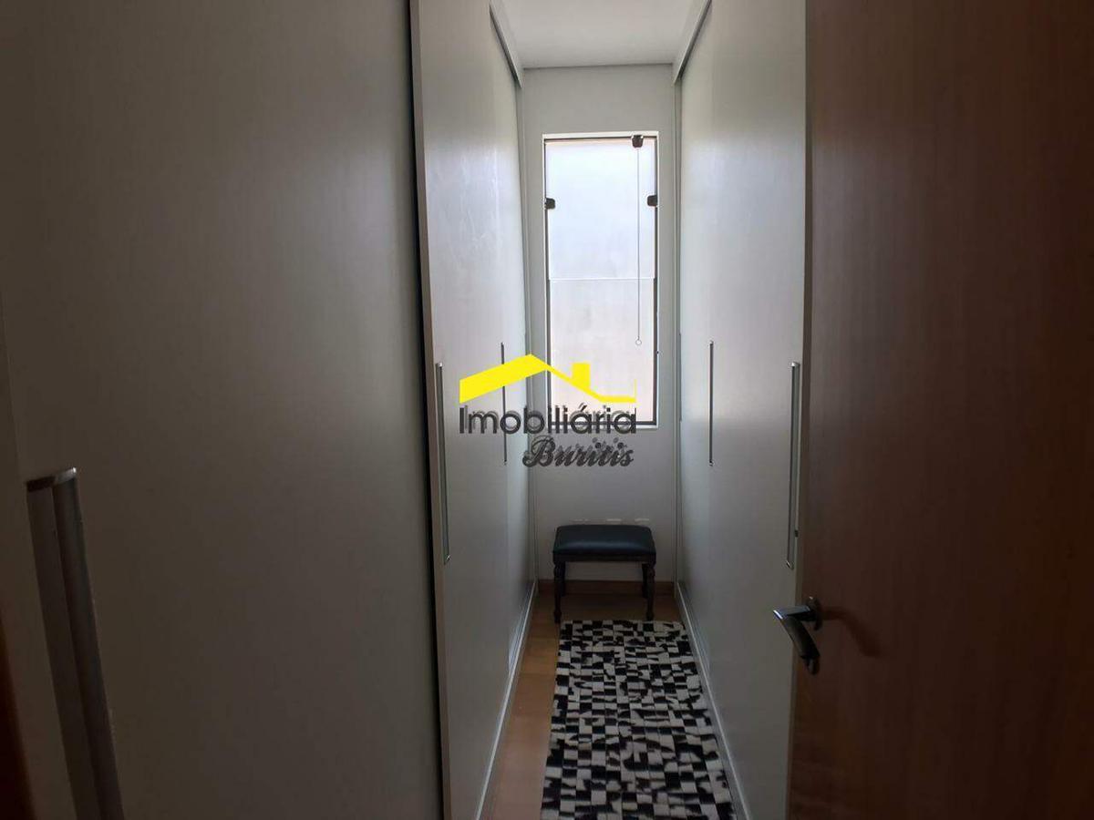 Casa, Buritis, 4 Quartos, 5 Vagas, 2 Suítes