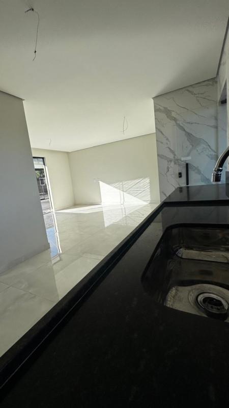 Casa, Nacional, 2 Quartos, 1 Vaga, 1 Suíte
