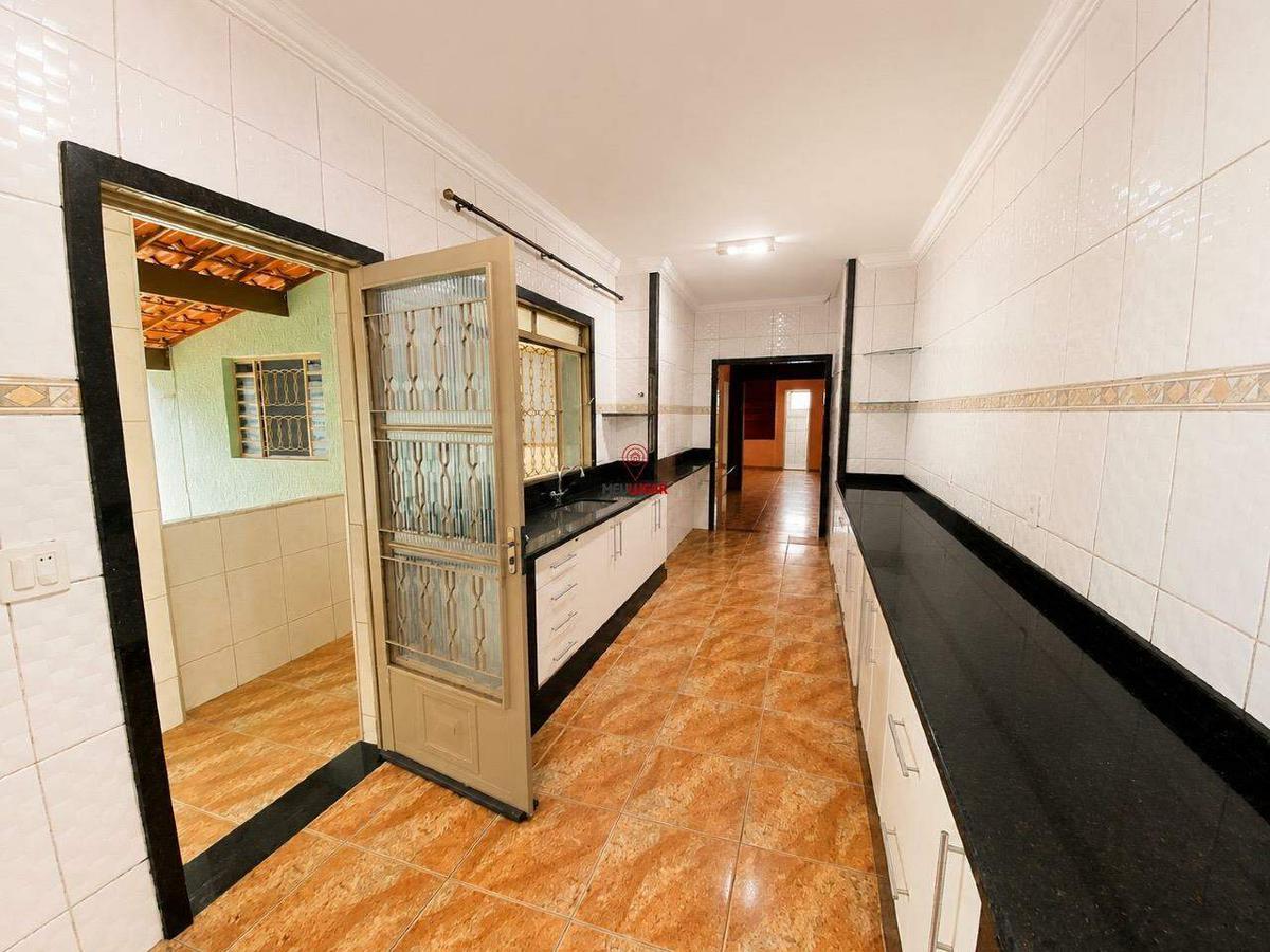 Casa, Conjunto Ademar Maldonado, 8 Quartos, 2 Vagas, 2 Suítes