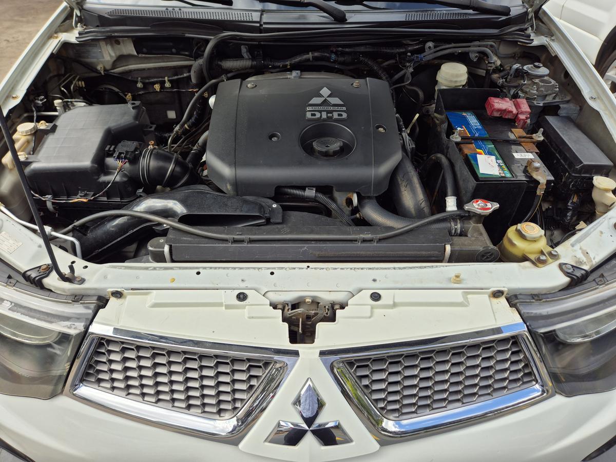 Mitsubishi L200 Triton Hpe 3.2 CD Tb Int.diesel Aut