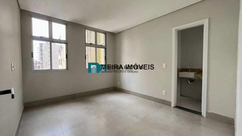 Apartamento, Centro, 2 Quartos, 0 Vaga, 1 Suíte