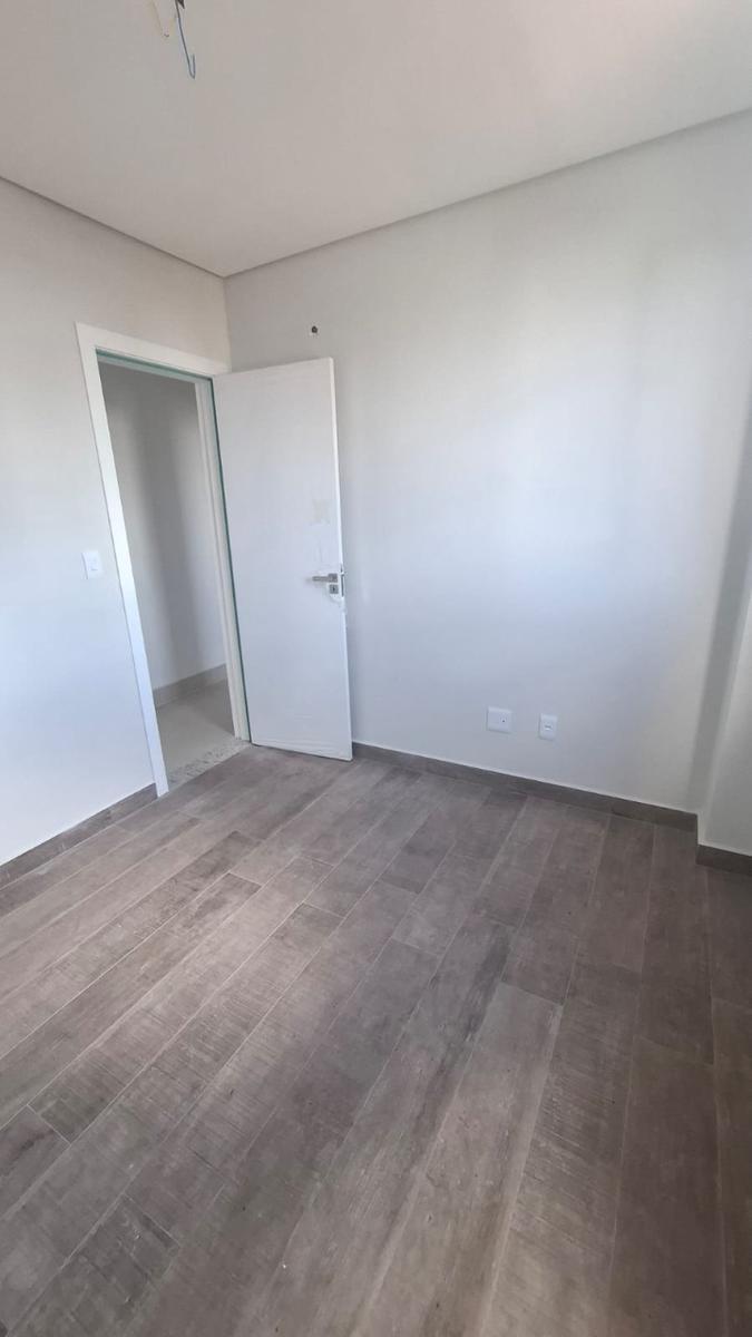 Apartamento, Jaraguá, 4 Quartos, 3 Vagas, 1 Suíte