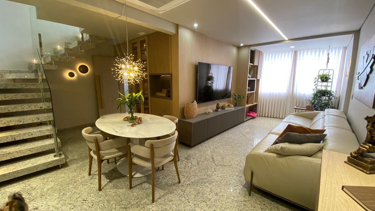 Cobertura, Ouro Preto, 5 Quartos, 2 Vagas, 3 Suítes