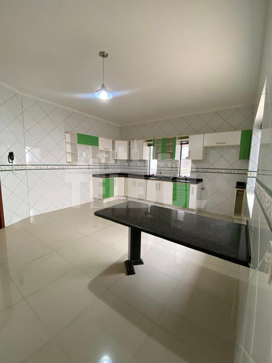 Casa, Vila Verde, 3 Quartos, 8 Vagas, 1 Suíte