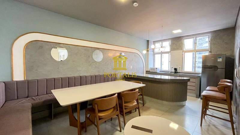 Apartamento, Centro, 2 Quartos, 0 Vaga, 1 Suíte