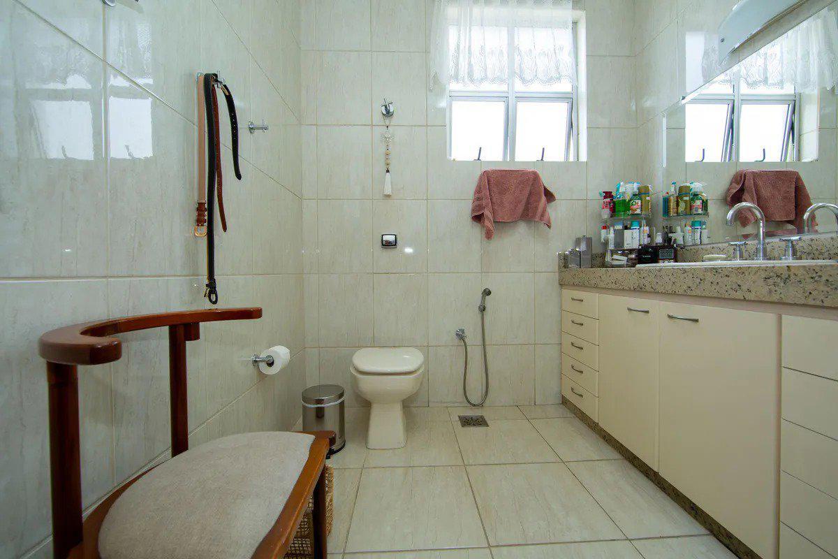 Casa, Prado, 5 Quartos, 6 Vagas, 2 Suítes