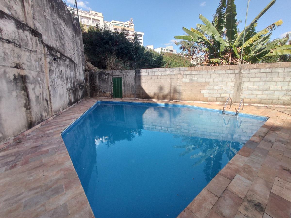 Casa, Estoril, 4 Quartos, 10 Vagas, 1 Suíte