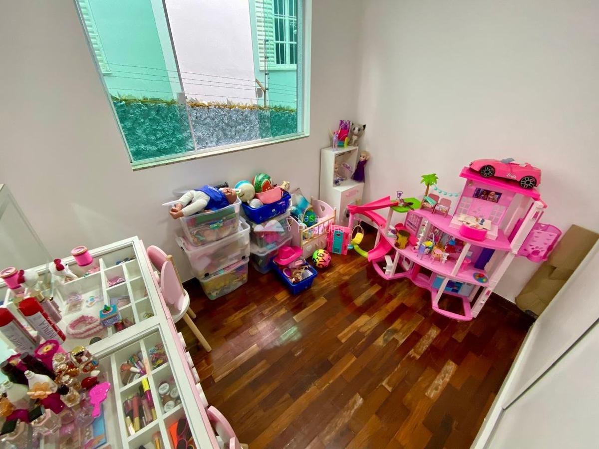 Casa, Planalto, 4 Quartos, 3 Vagas, 1 Suíte