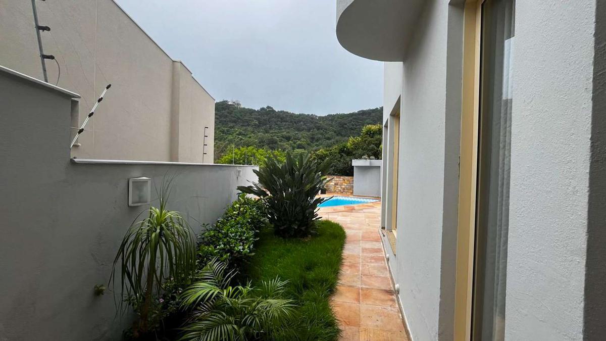 Casa, Paquetá, 4 Quartos, 5 Vagas, 2 Suítes