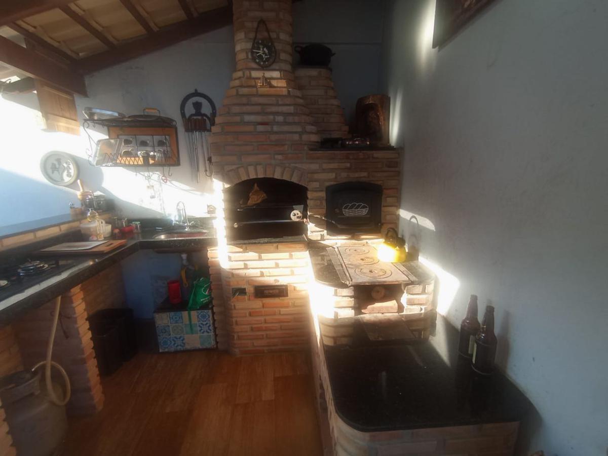 Casa, Santa Cruz, 3 Quartos, 8 Vagas, 1 Suíte