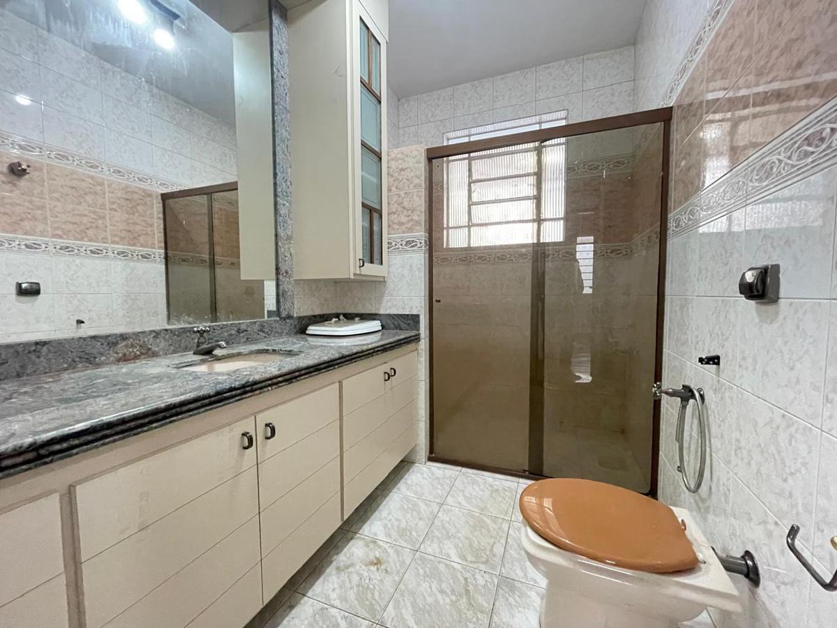 Casa, Cidade Nova, 3 Quartos, 4 Vagas, 1 Suíte